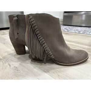 Steve Madden Women Brown Suede Ankle Boots Size 10M (3 inch heel)